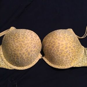 Used Push Up Victoria Secret Bra 36C